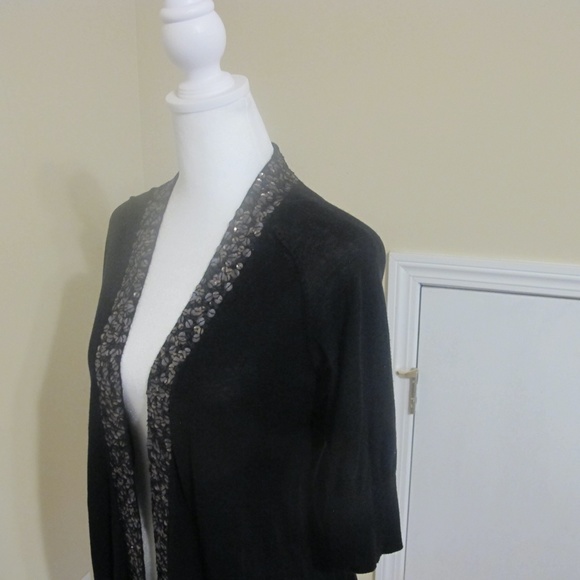 Women's Express Black Cardigan Jacket Size Medium GUC - Picture 2 of 3
